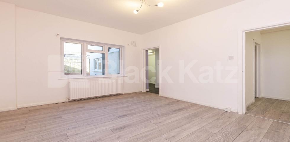 			Garden, 1 Bedroom, 1 bath, 1 reception Apartment			 Stamford Hill, Stoke Newington